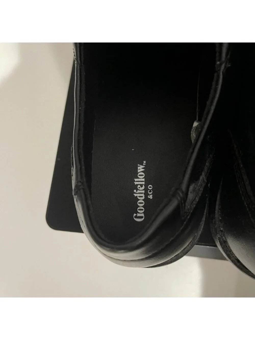 Classic Men’s Black Dress Loafers – Size 10, Sharp & Ready